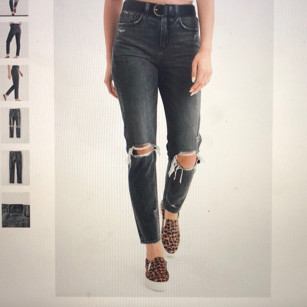 NEW W/O Tags Ripped Mom Jeans